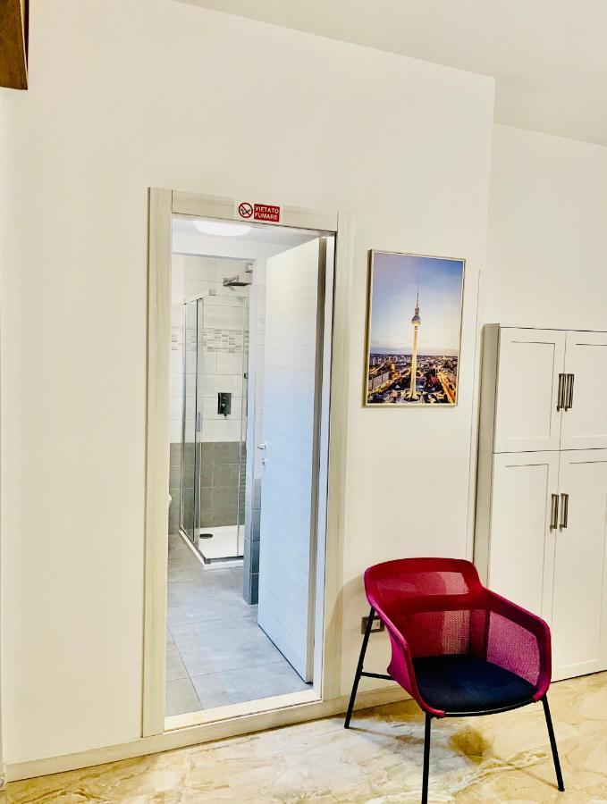 Smart Design Station Apartment