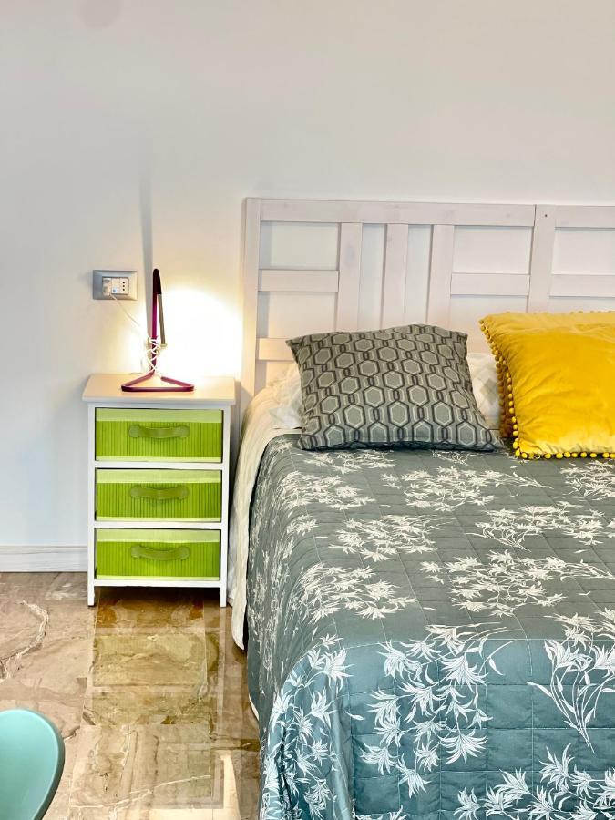 Smart Design Station Apartment