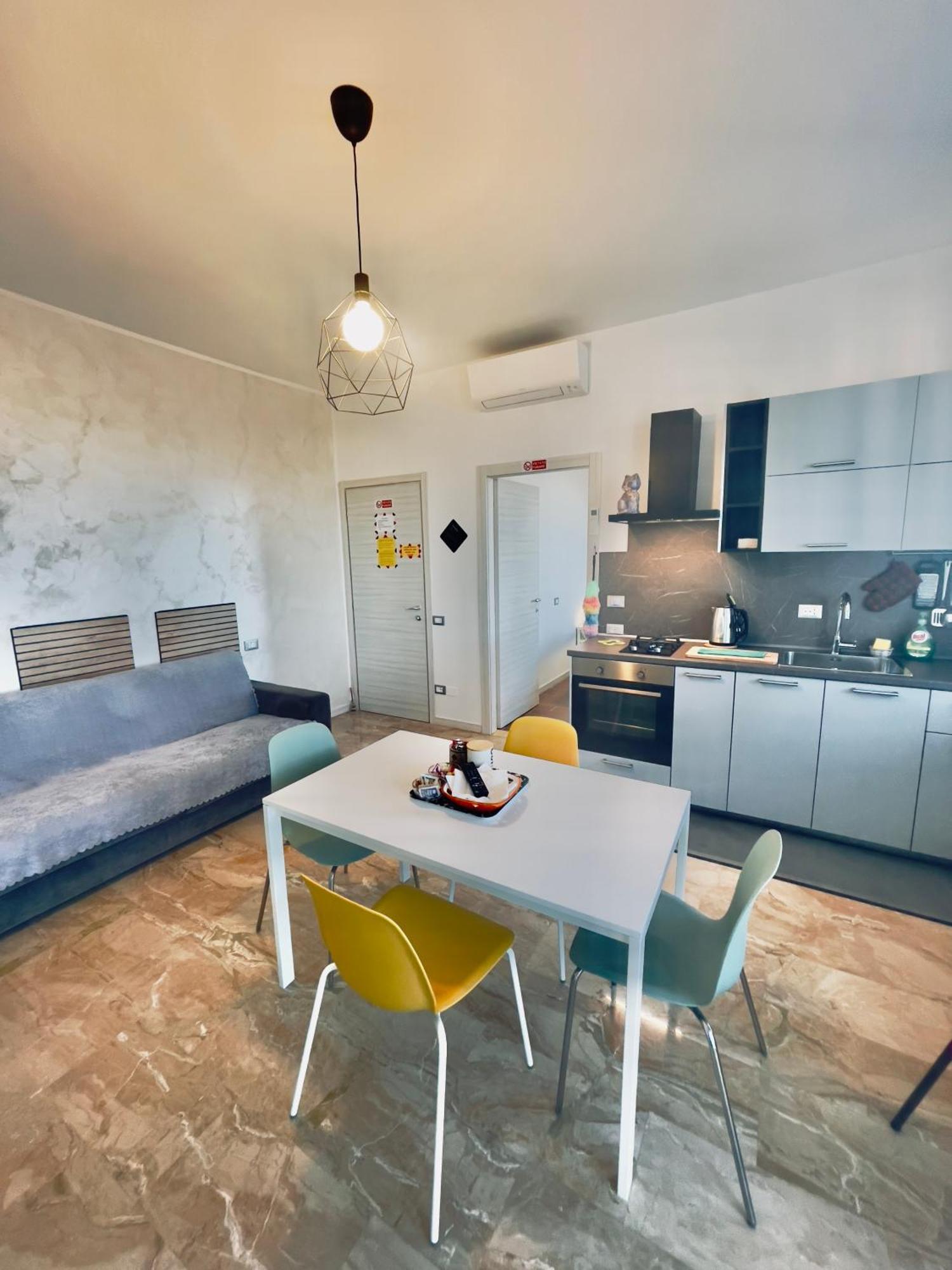 Smart Design Station Apartment Bergamo
